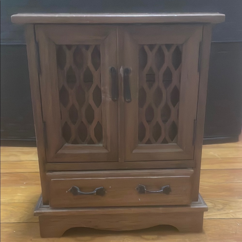 Wooden Jewelry Cabinet with Lattice Doors